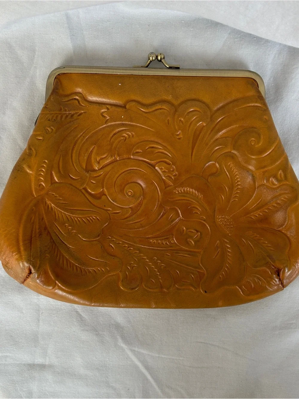 Patricia Nash 100% full-grain tan Italian leather small clutch